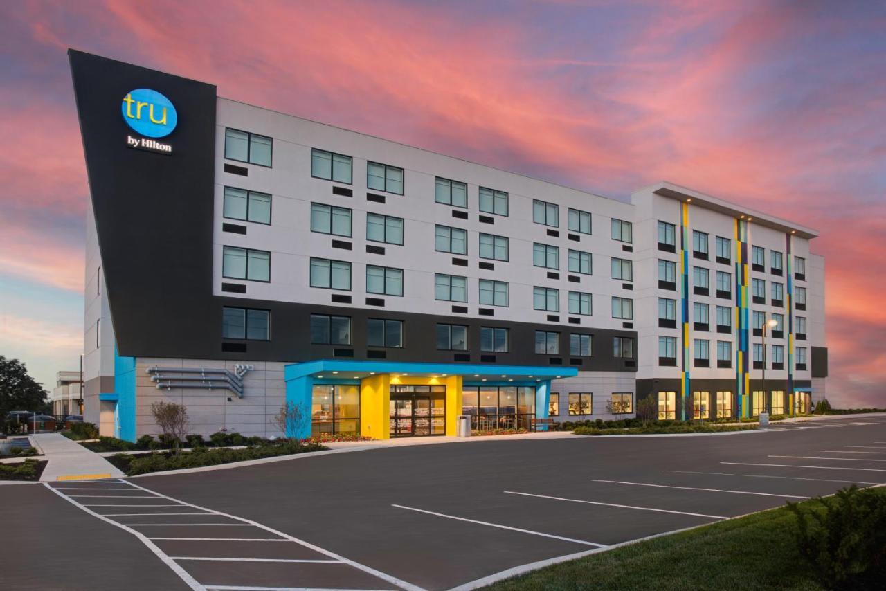 Готель Tru By Hilton Toronto Airport West Місісаґа Екстер'єр фото