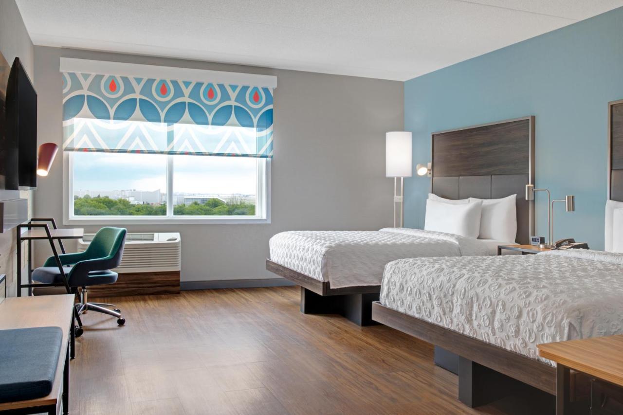 Готель Tru By Hilton Toronto Airport West Місісаґа Екстер'єр фото