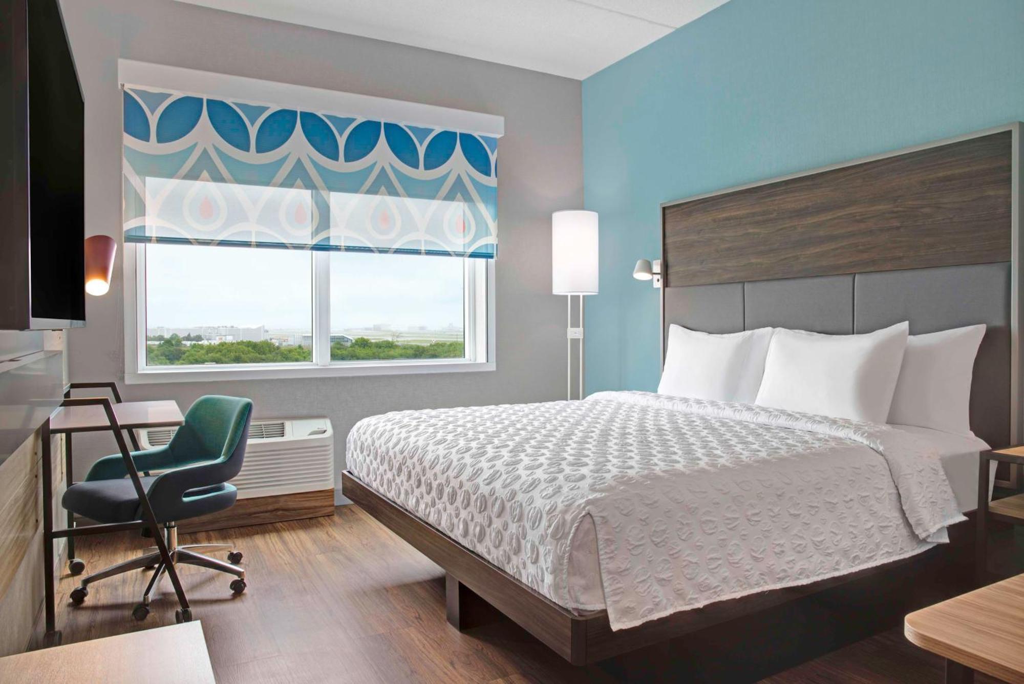 Готель Tru By Hilton Toronto Airport West Місісаґа Екстер'єр фото