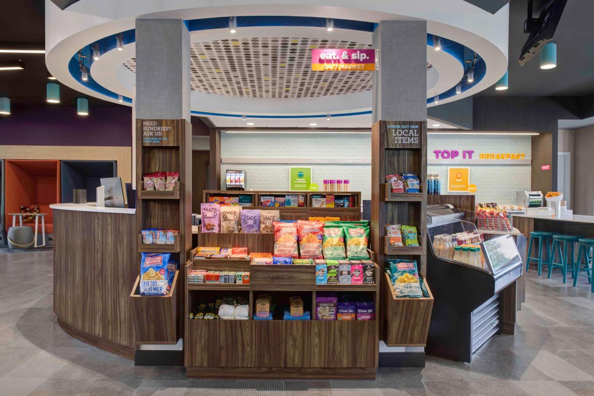 Готель Tru By Hilton Toronto Airport West Місісаґа Екстер'єр фото